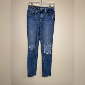 Levi’s 721 High Rise Skinny Distressed Jeans Size 27